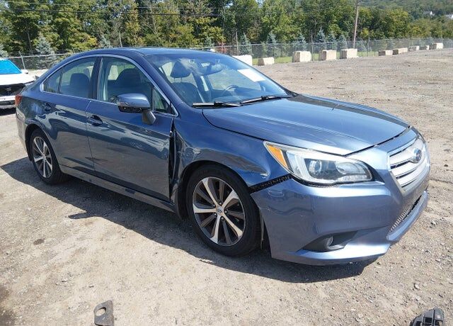 2015 SUBARU Legacy