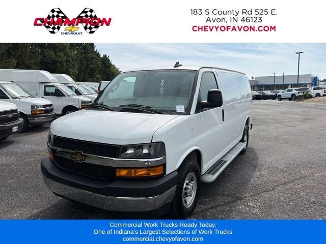 2025 CHEVROLET Express