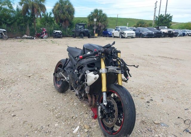 2014 SUZUKI GSX-R750L