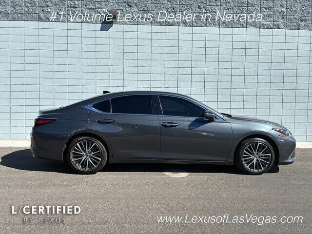2025 Lexus ES