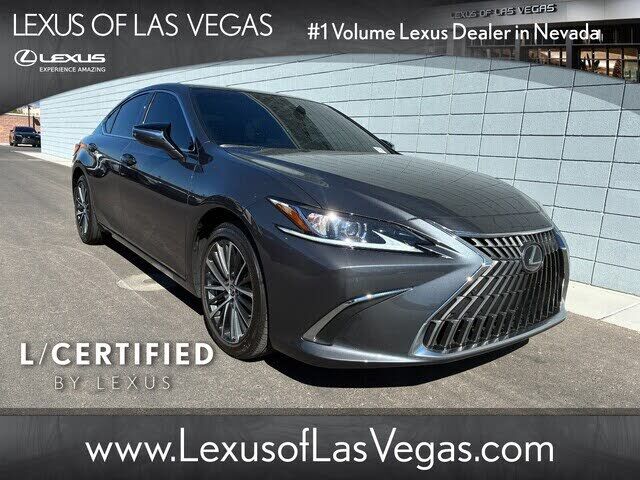 2025 LEXUS ES