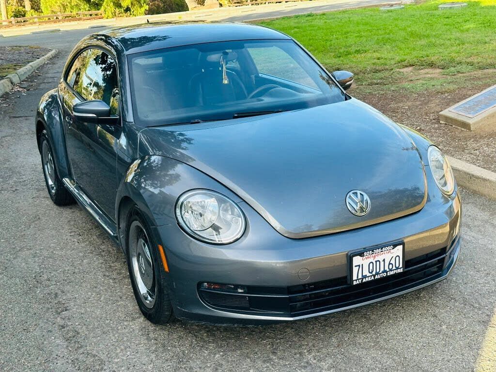 2012 VOLKSWAGEN Beetle
