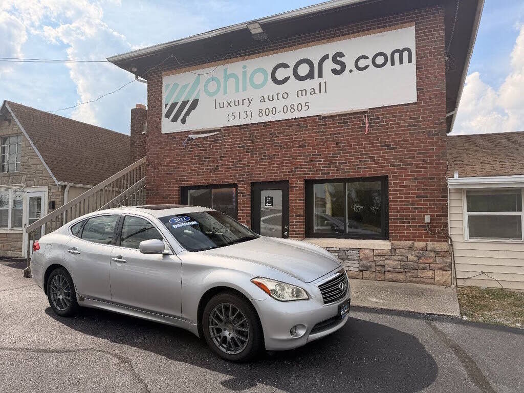 2011 INFINITI M37