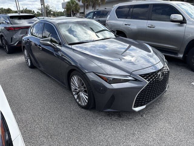 2022 LEXUS IS