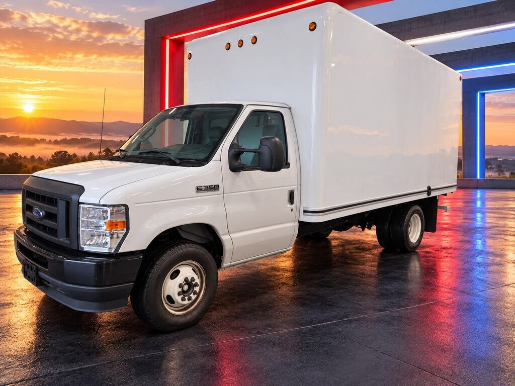 2024 FORD E-350