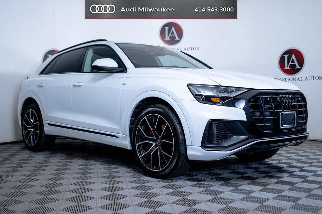 2023 AUDI Q8