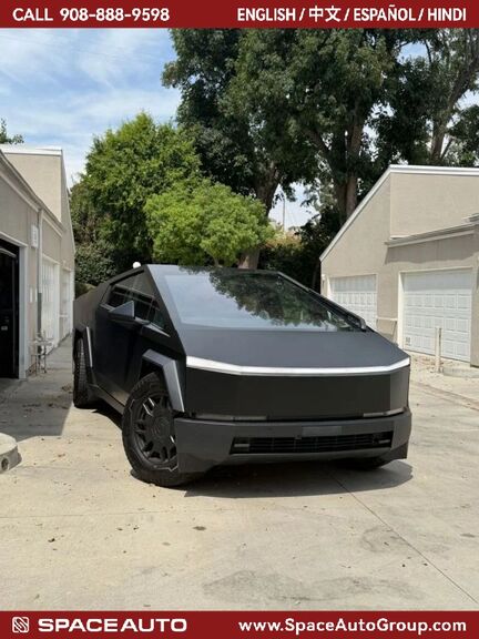 2024 TESLA Cybertruck