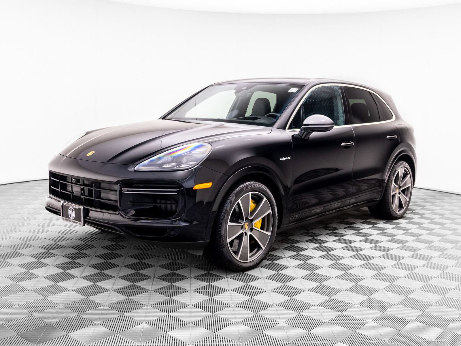 2022 PORSCHE Cayenne