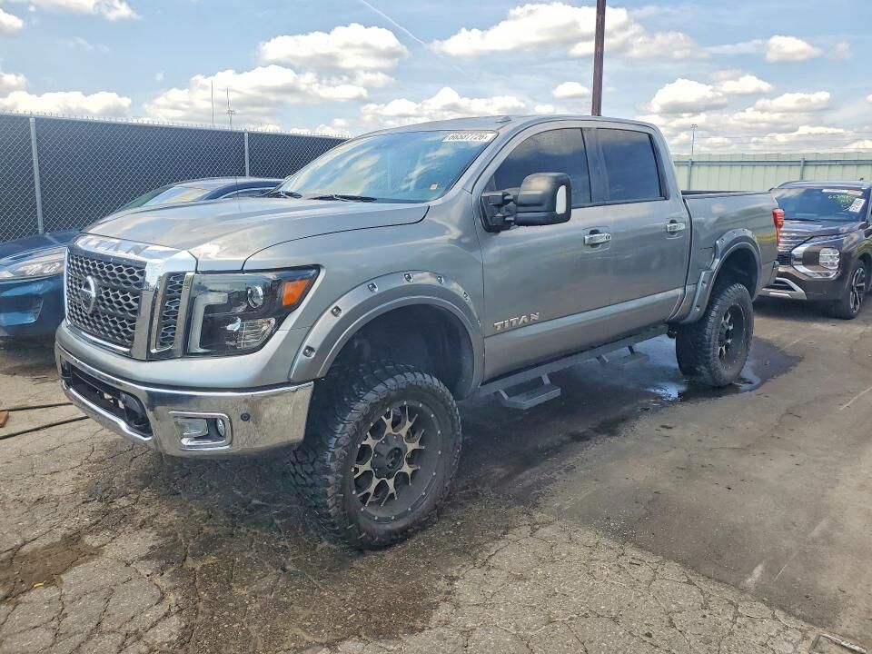 2017 NISSAN Titan
