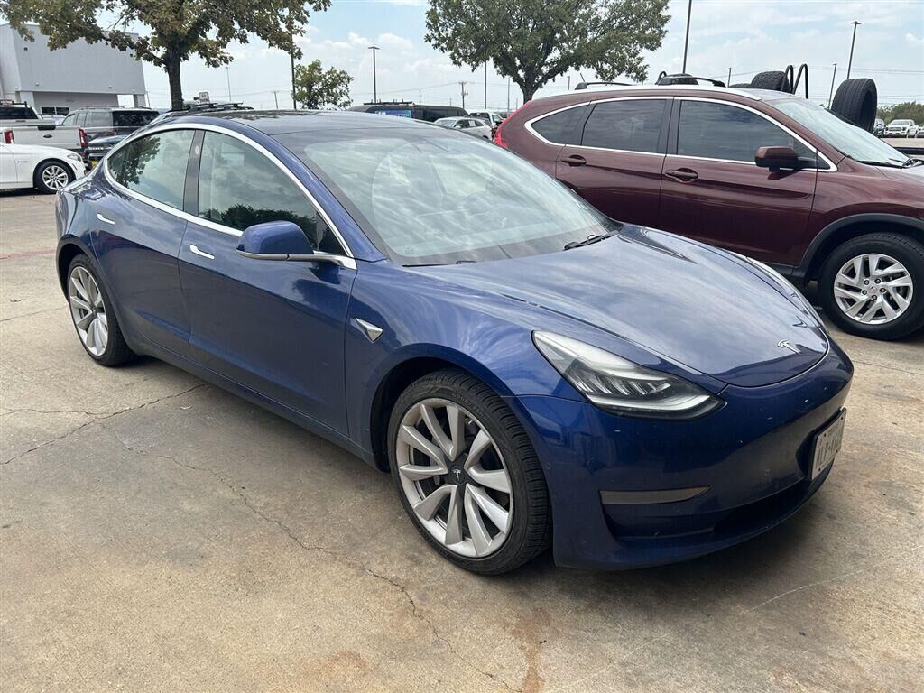 2019 TESLA Model 3
