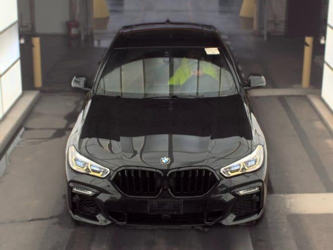 2021 BMW X6