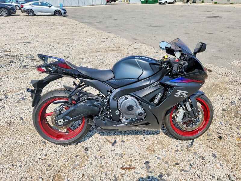 2026 SUZUKI GSX-R600