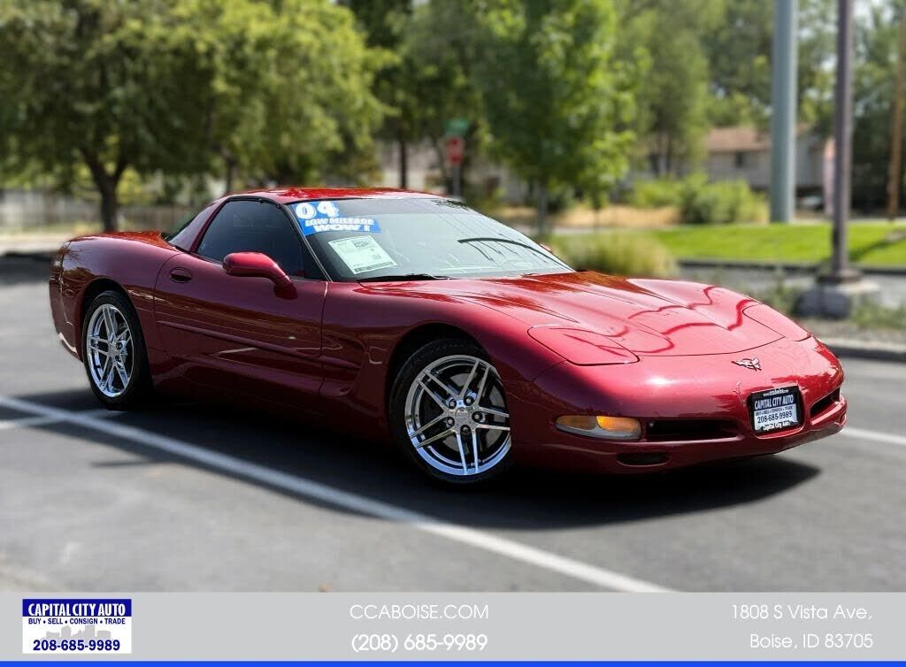 2004 CHEVROLET Corvette