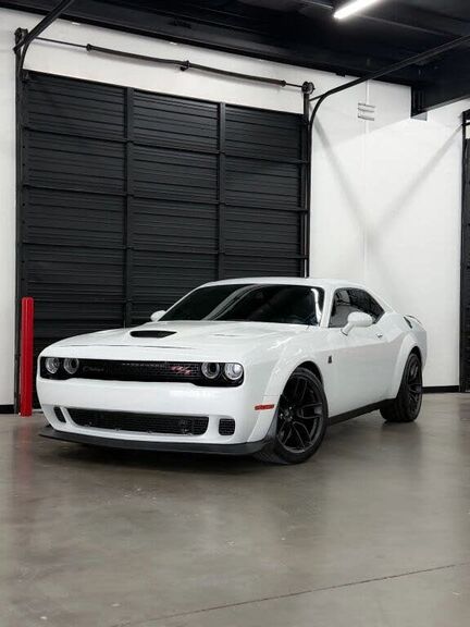 2020 DODGE Challenger
