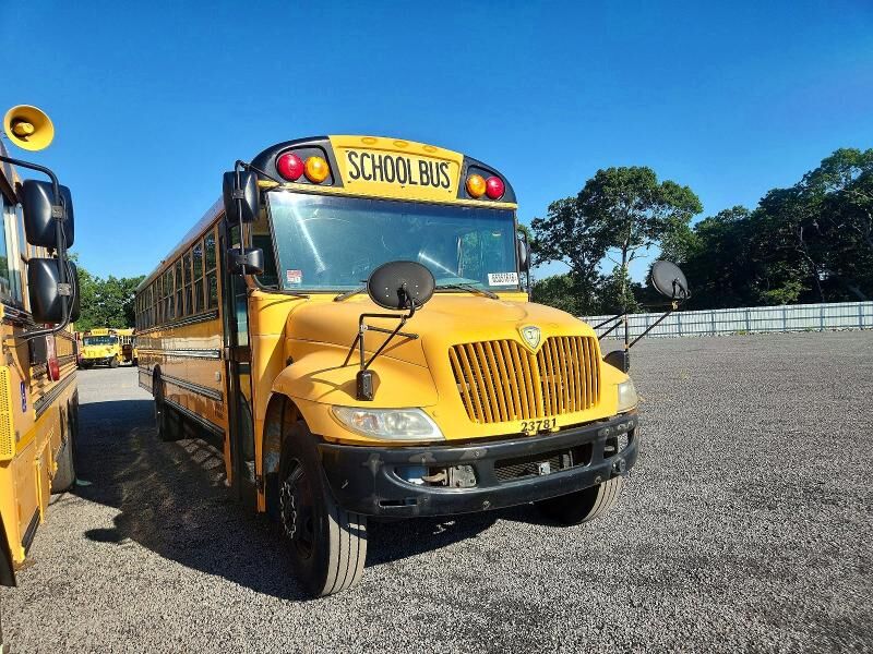 2013 IC BUS PB105