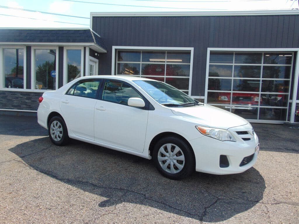 2011 TOYOTA Corolla