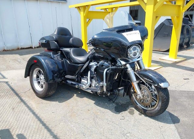2020 HARLEY DAVIDSON FLHTCUTG / Tri Glide Ultra