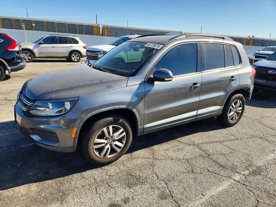 2017 VOLKSWAGEN Tiguan
