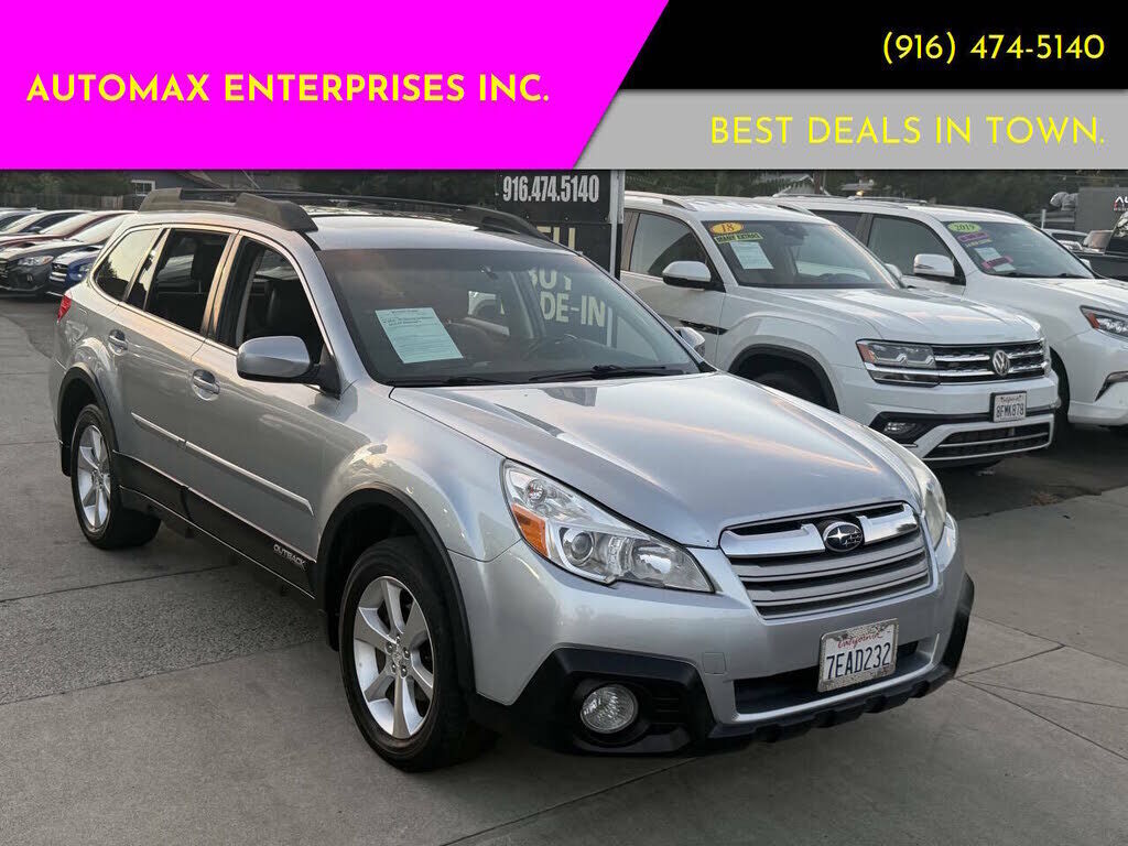 2014 SUBARU Outback