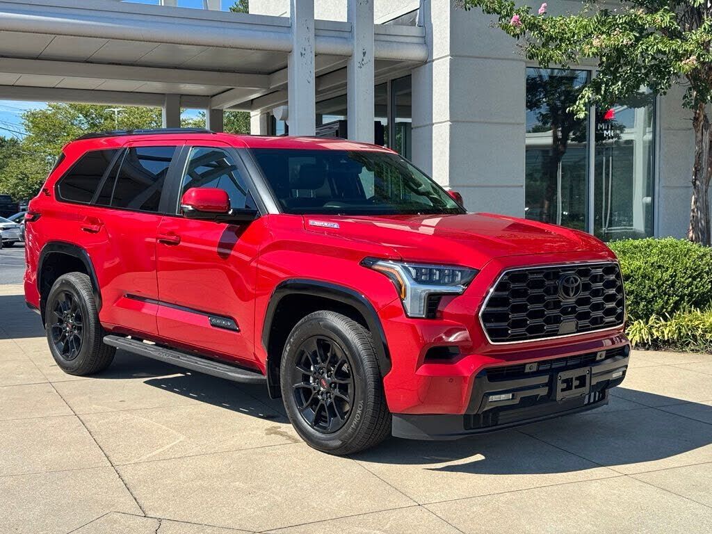 2024 TOYOTA Sequoia