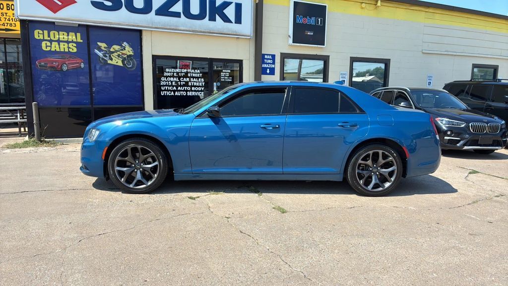 2021 CHRYSLER 300