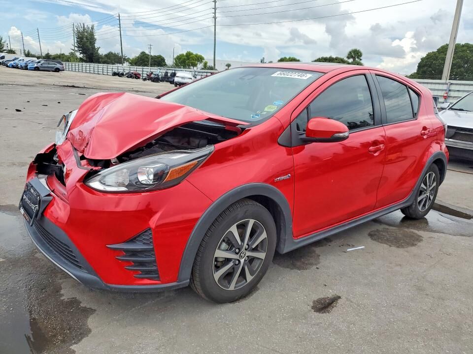 2018 TOYOTA Prius