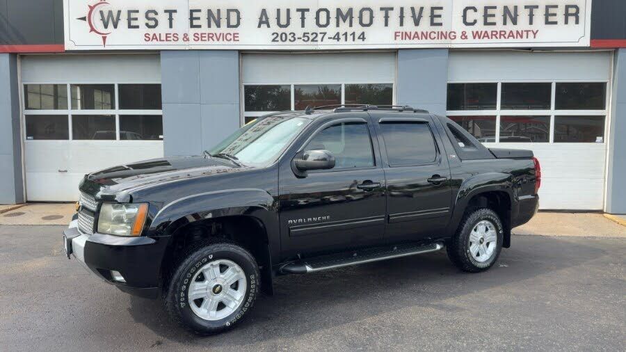 2011 CHEVROLET Avalanche