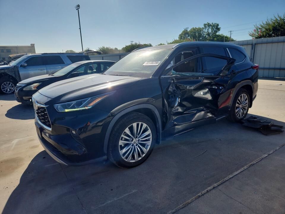 2021 TOYOTA Highlander