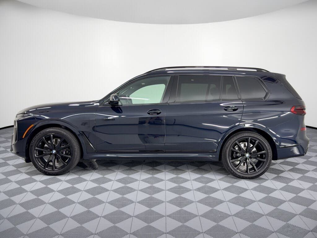 2025 BMW X7