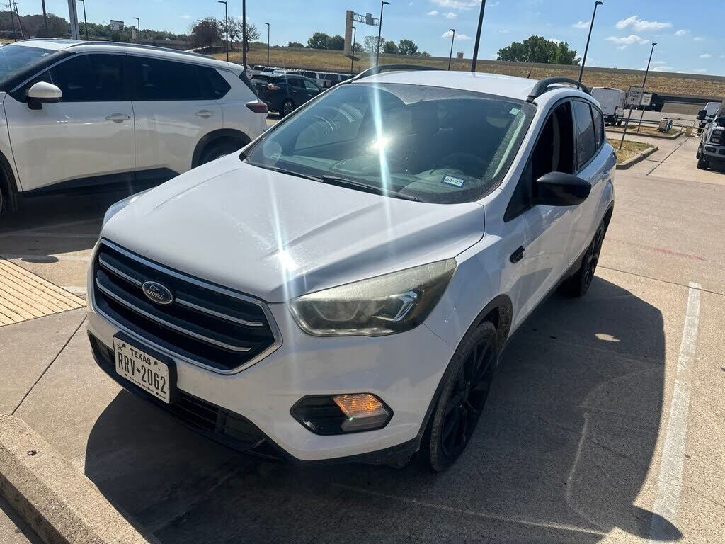 2018 FORD Escape