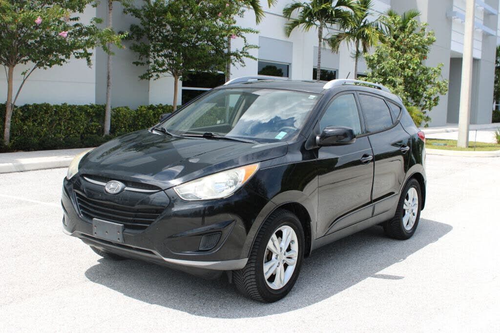 2011 HYUNDAI Tucson