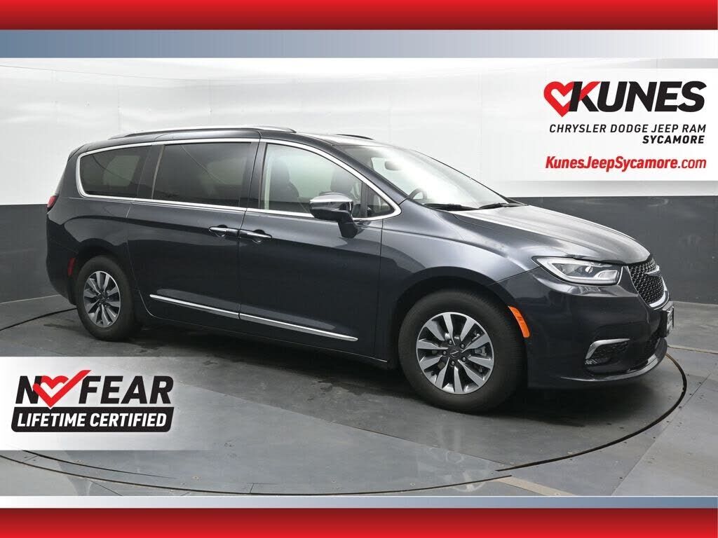 2021 CHRYSLER Pacifica