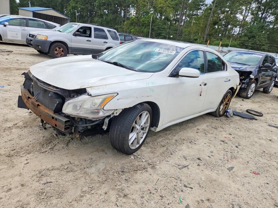 2009 NISSAN Maxima
