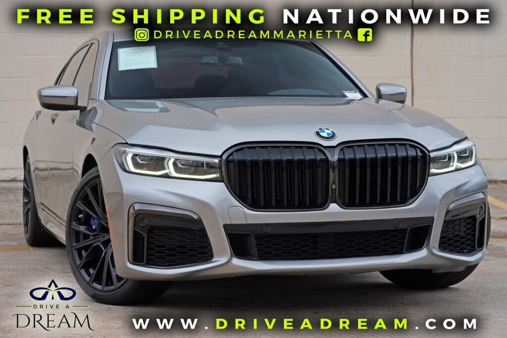 2022 BMW 740i