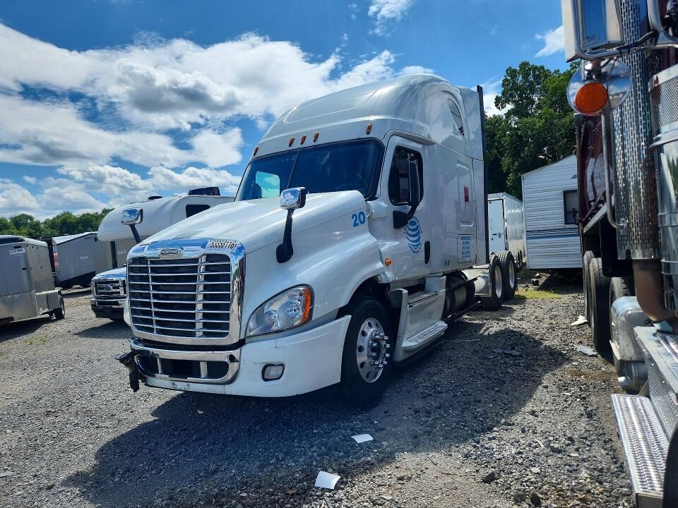 2018 FREIGHTLINER Cascadia