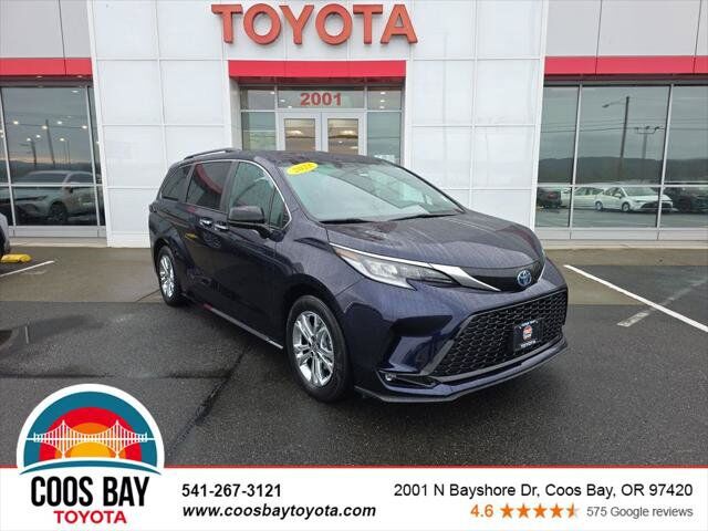 2023 TOYOTA Sienna