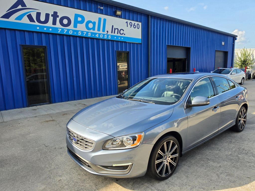 2018 VOLVO S60