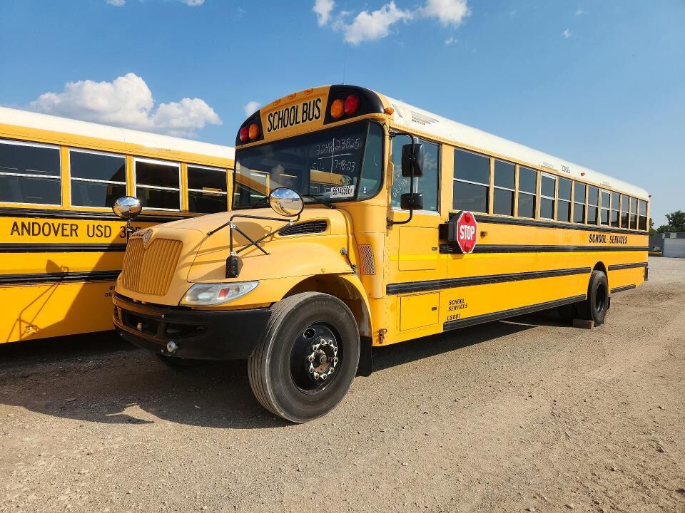2013 IC BUS PB105