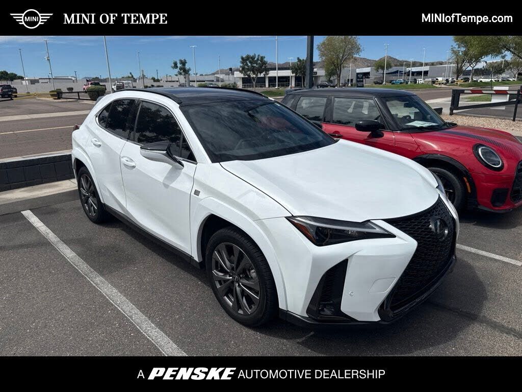 2024 LEXUS UX