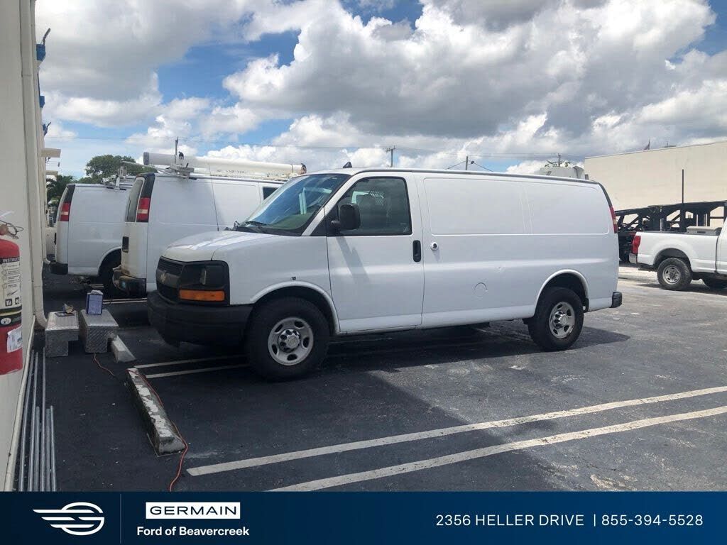 2013 CHEVROLET Express