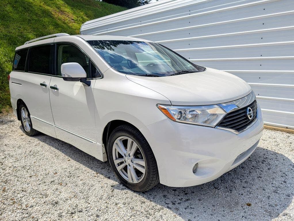 2015 NISSAN Quest