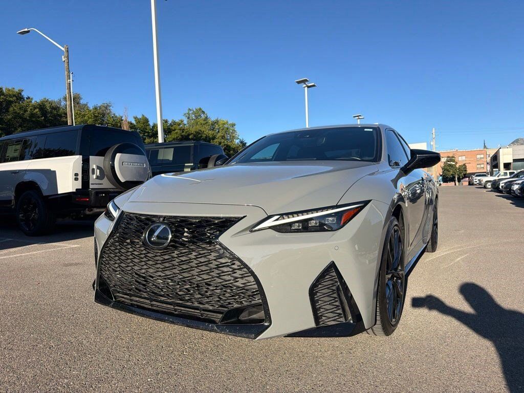 2025 LEXUS IS