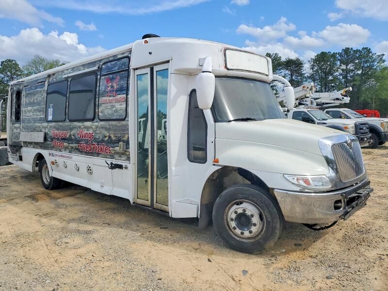 2008 IC BUS PC015