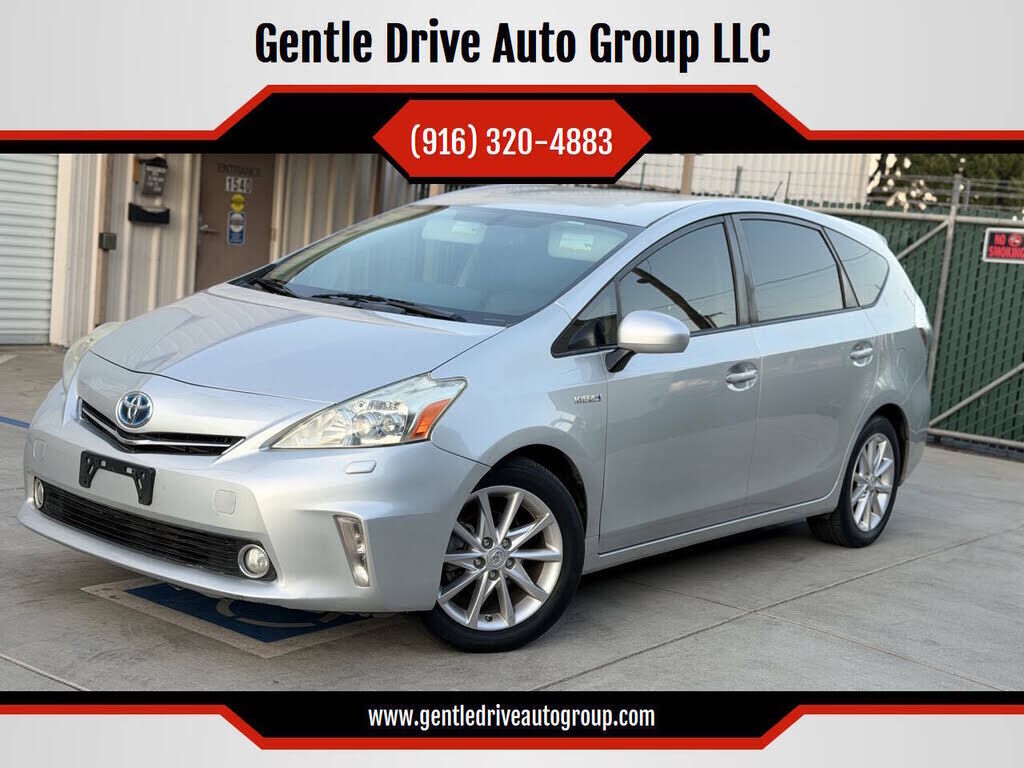 2013 TOYOTA Prius