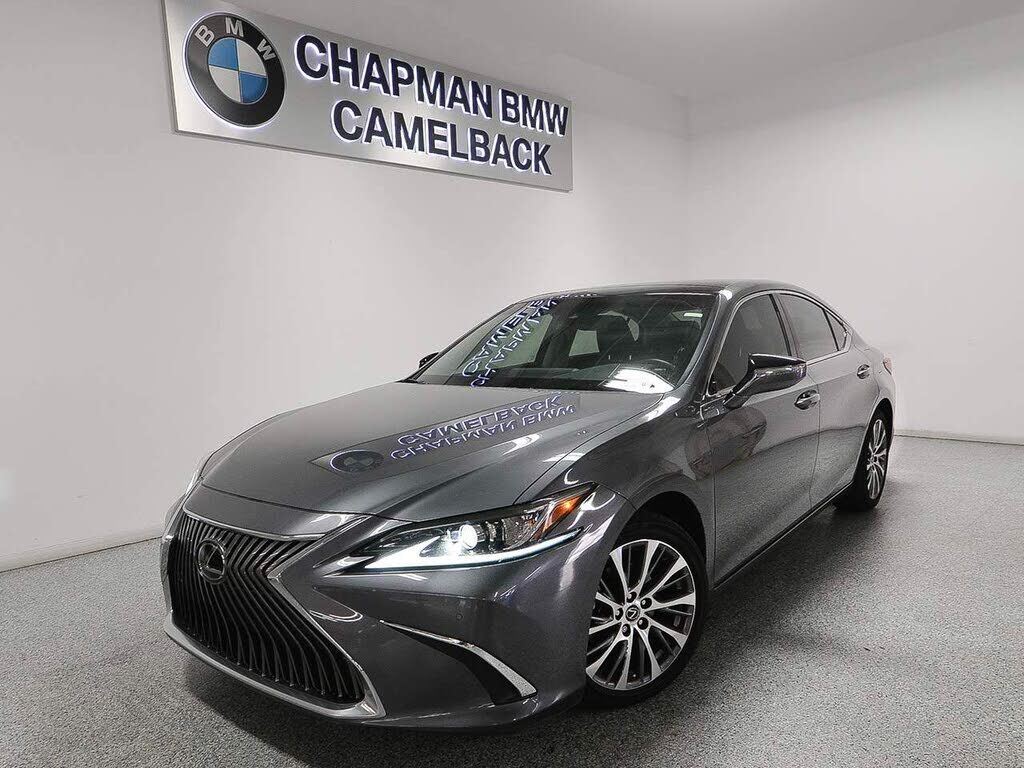2019 LEXUS ES