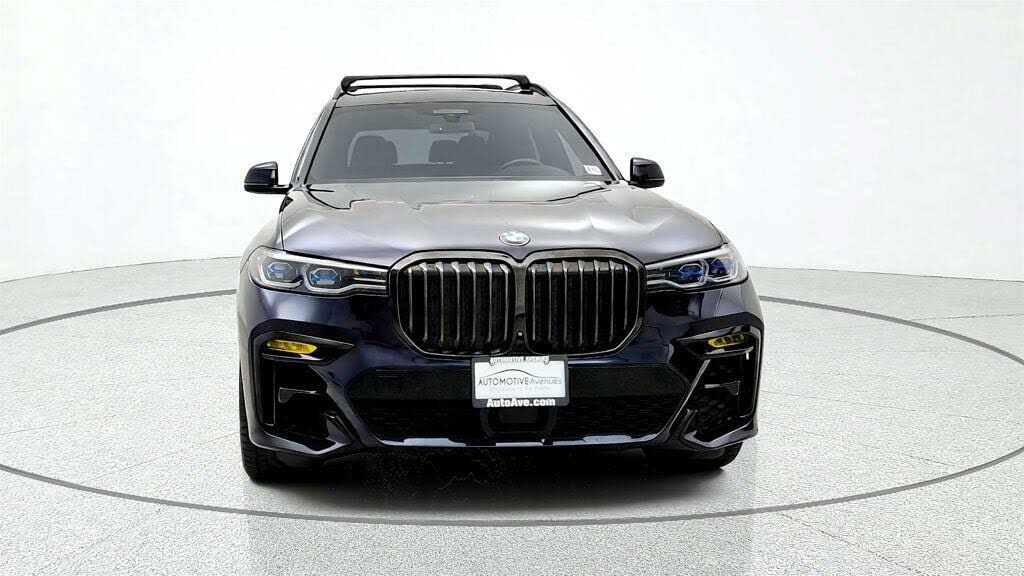 2022 BMW X7