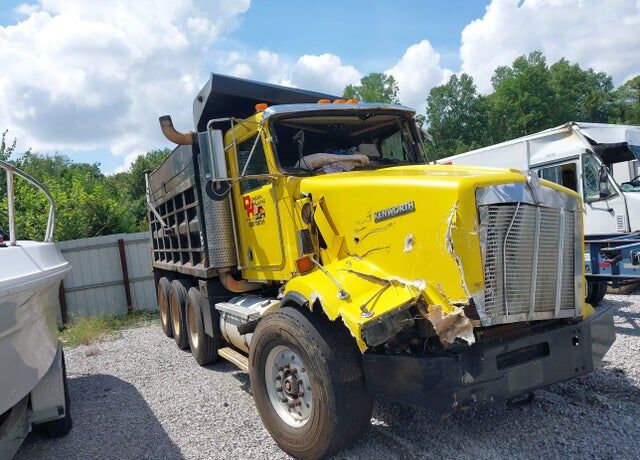 1999 KENWORTH T800