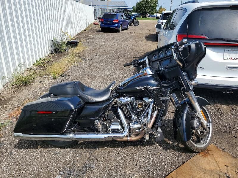 2017 HARLEY DAVIDSON FLHX / Street Glide