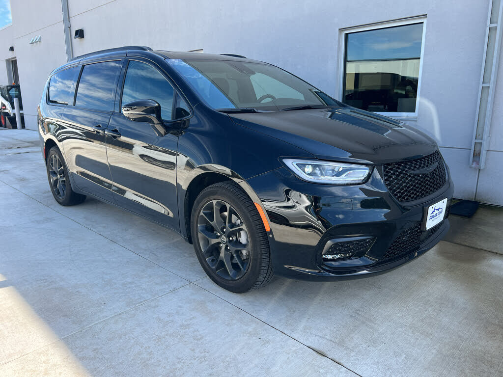 2025 CHRYSLER Pacifica