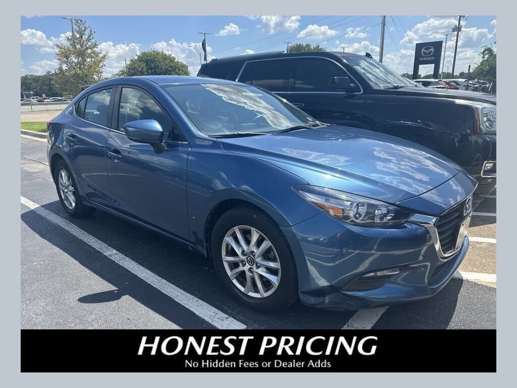 2017 MAZDA Mazda3